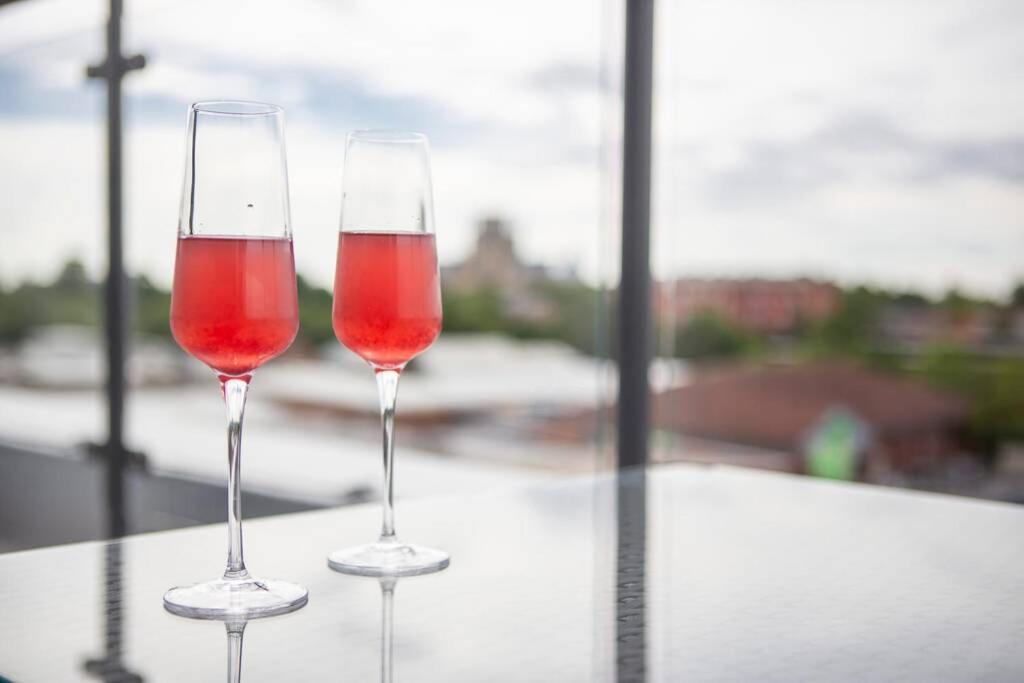 2 Bedroom Penthouse - Large Balcony - Minster View York Buitenkant foto
